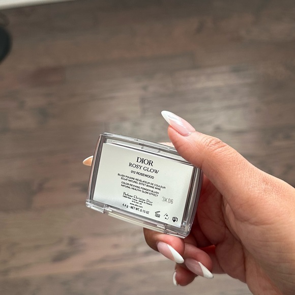 Dior Rosy Glow Blush in Rosewood - Picture 3 of 3